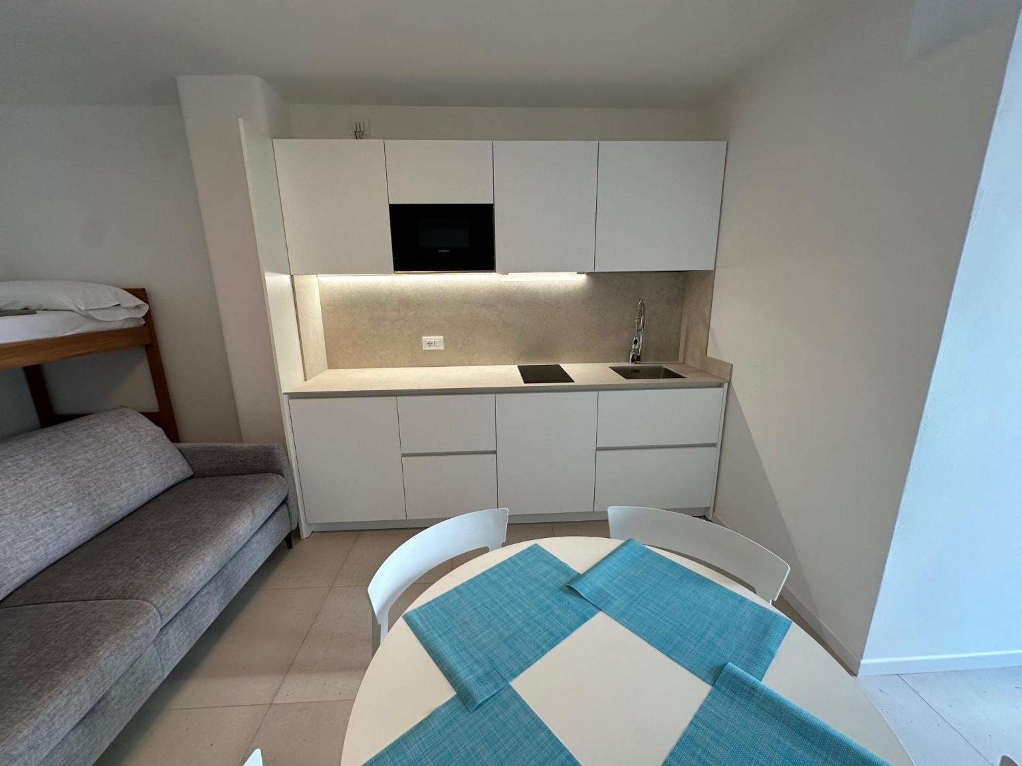 Residence Bristol Бибионе Экстерьер фото