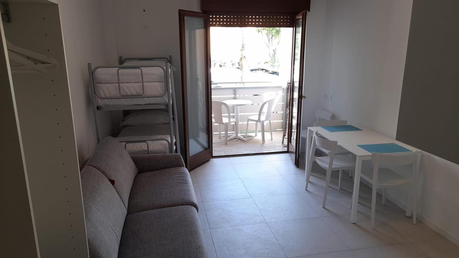 Residence Bristol Бибионе Экстерьер фото